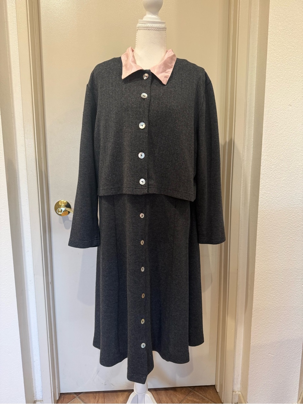 Danielle Casey Dark Gray Sleeveless Dress & Jacket With Pale Pink Trim Size 18W